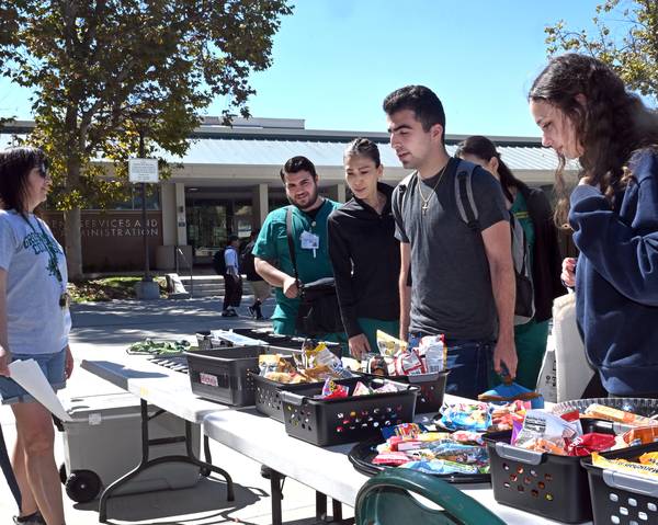 Classified Senate Student Appreciation Pop-Up Event photo 2