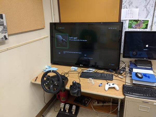 Distracted Driving: Cognitive Laboratory Hardware and Software Project photo 2